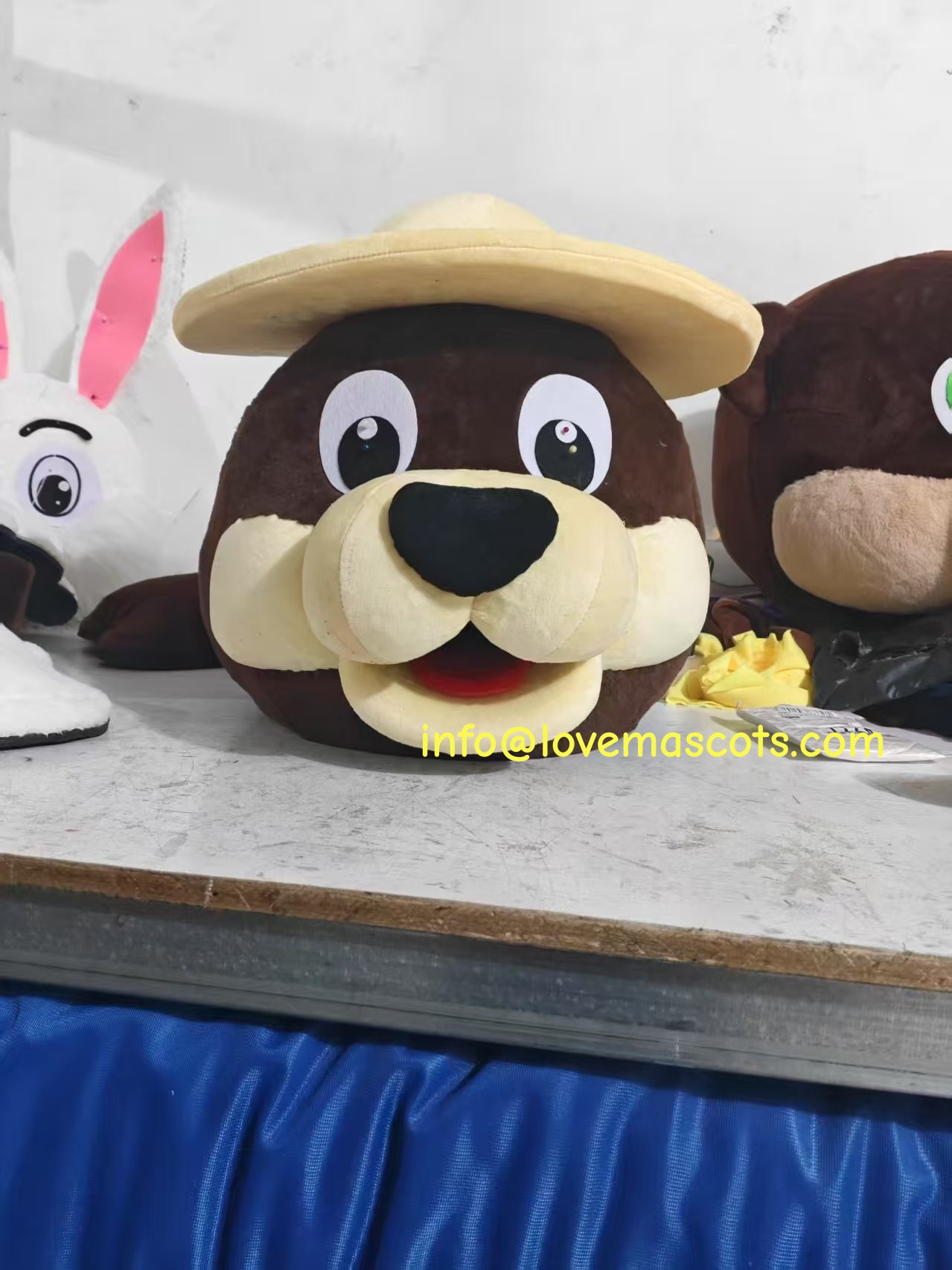 Animal mascot head