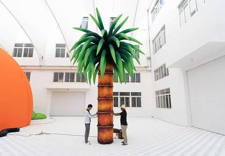 Inflatable tree